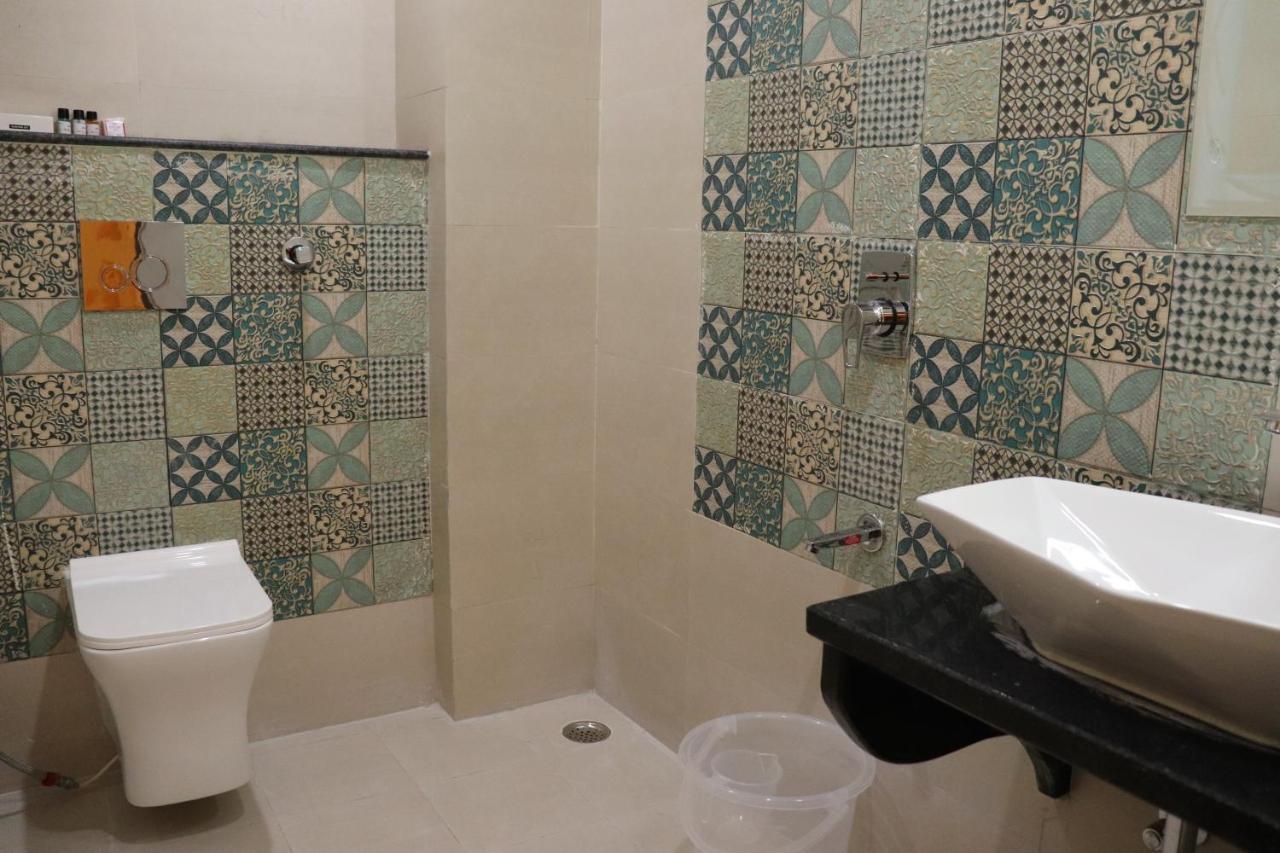 ג'ודפור Hotel Jmb מראה חיצוני תמונה