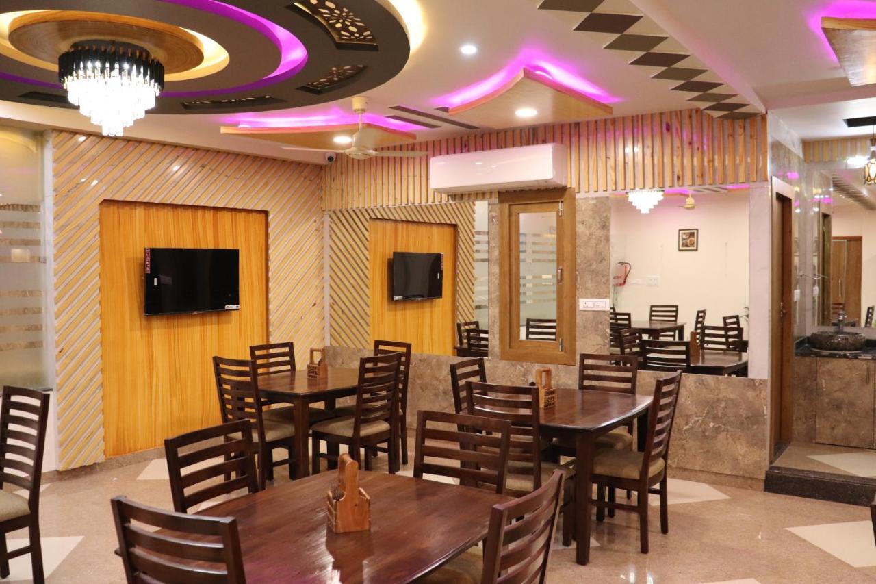 ג'ודפור Hotel Jmb מראה חיצוני תמונה