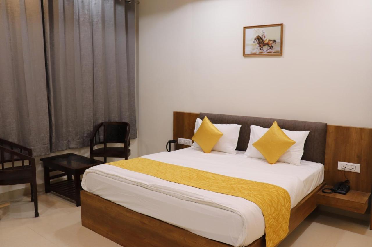 ג'ודפור Hotel Jmb מראה חיצוני תמונה